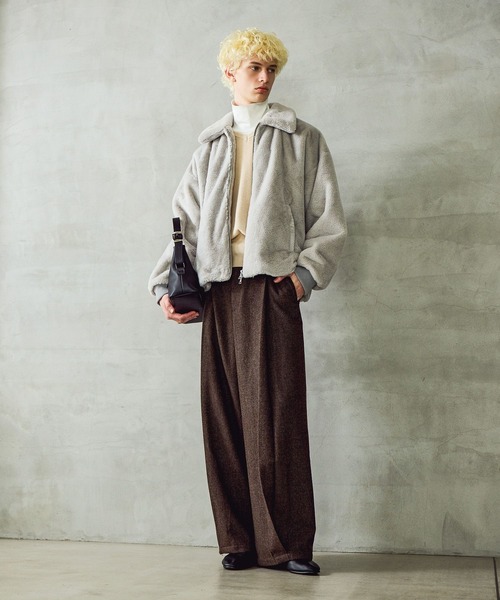 HARE（ハレ）の「RESHAPEバックルワンハンドルバッグ(HARE)（ハンドバッグ・メンズ・ブラック・FREE）」の2枚目の写真