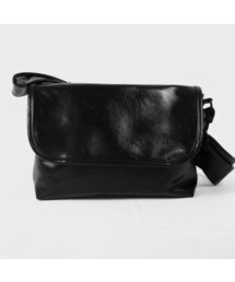 meetmetmeet（ミートメットミート）の「moss black（メッセンジャーバッグ）」