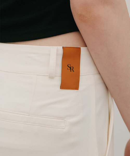 320SHOWROOM(320ショールーム)の「Summer Pintuck Wide Slacks Cream(スラックス・レディース・その他・MEDIUM/SMALL)」の2枚目の写真