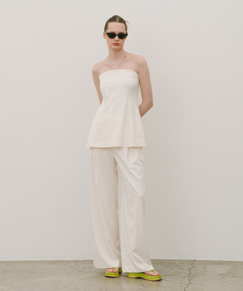 320SHOWROOM(320ショールーム)の「Summer Pintuck Wide Slacks Cream(スラックス・レディース・その他・MEDIUM/SMALL)」の3枚目の写真