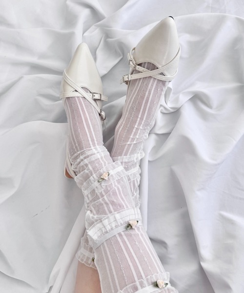 Loueme（ルエム）の「クロスベルトポインテッドトゥミュールパンプス（パンプス・レディース・ブラック/オフホワイト/レッド・24.5cm/23.5cm/22.5cm）」の20枚目の写真