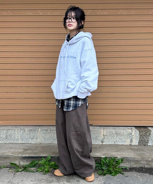 LMCの「FN DOODLE HOODIE light heather gray(パーカー・レディース・その他・L/XL)」の2枚目の写真