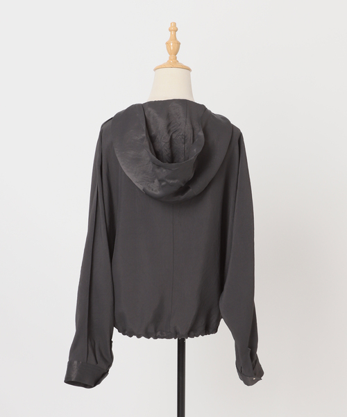 ミルキーサテンアノラックパーカー（その他アウター）｜NOBLE