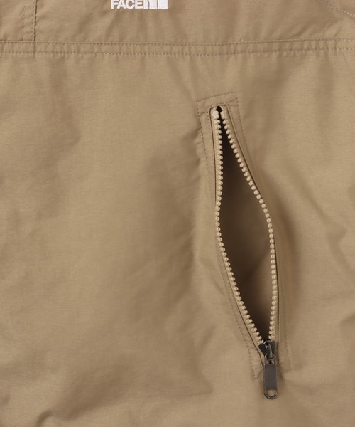 THE NORTH FACE（ザノースフェイス）の「THE NORTH FACE Compact Hooded Vest / ザ ノース フェイス コンパクト フーデッド ベスト（ベスト・メンズ・ベージュ/オフホワイト/ブラック・S/M/L/XL/XXL）」の14枚目の写真