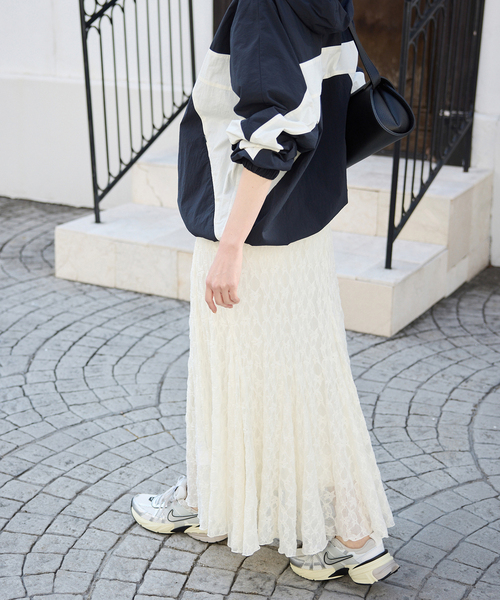 SLOBE IENA(スローブイエナ)の「《WEB限定/追加》レースランダムフレアスカート(スカート・レディース・アイボリー・36/38)」の8枚目の写真
