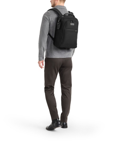 TUMI（トゥミ）の「TUMI ALPHA（アルファ） ミディアム・15インチ