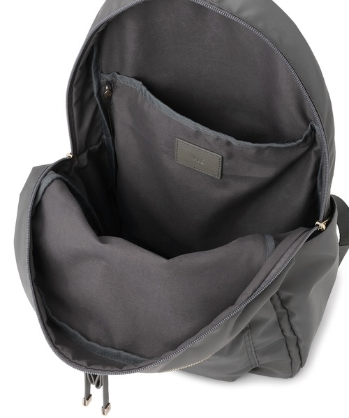 VIS（ビス）の「6ポケットリュック/A4・13インチPC対応（バックパック/リュック・レディース・ブラック/グレー・FREE）」の4枚目の写真