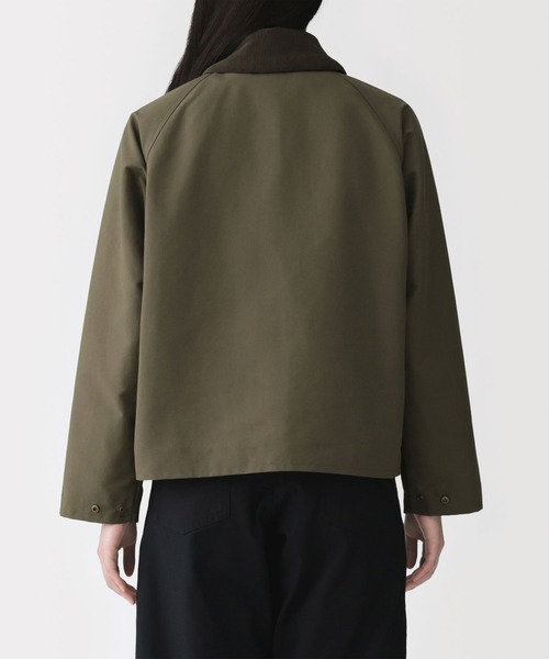 無印良品（ムジルシリョウヒン）の「婦人　撥水　コーデュロイ衿　ショートブルゾン（ブルゾン・レディース・ブラック/カーキ/アイボリー・S/M/L/XL）」の13枚目の写真