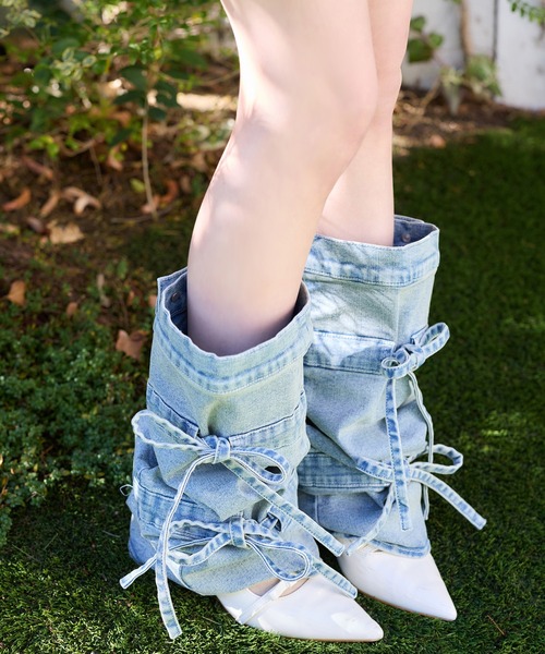 one after another NICE CLAUP(ワンアフターアナザーナイスクラップ)の「【Denim Collection】バックリボンデニムレッグウォーマー(レッグウォーマー・レディース・ブラック/ブルー系その他・FREE)」の3枚目の写真
