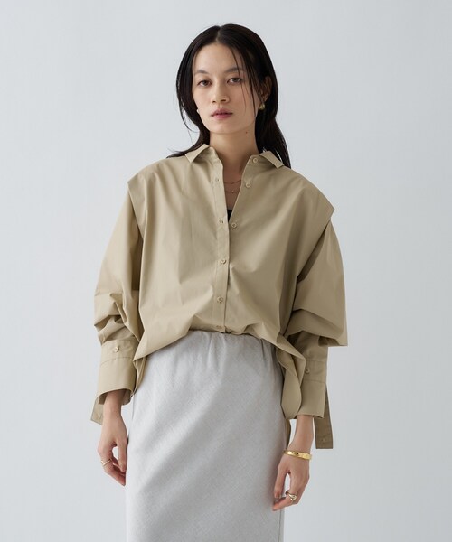 cloenc（クロエンス）の「【手洗い可】バックギャザールーズシャツ（シャツ/ブラウス・レディース・ピンク系その他/ホワイト/ブルー系2/ベージュ・02）」の3枚目の写真