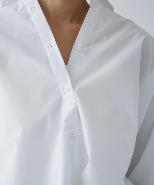 cloenc（クロエンス）の「【手洗い可】バックギャザールーズシャツ（シャツ/ブラウス・レディース・ピンク系その他/ホワイト/ブルー系2/ベージュ・02）」の16枚目の写真