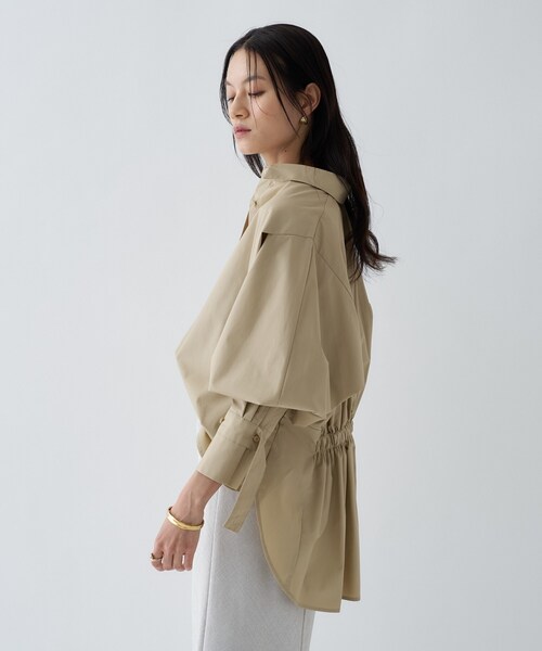 cloenc（クロエンス）の「【手洗い可】バックギャザールーズシャツ（シャツ/ブラウス・レディース・ピンク系その他/ホワイト/ブルー系2/ベージュ・02）」の22枚目の写真