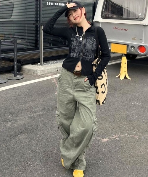 CANVAS+(キャンバスプラス)の「【CANVAS+】フロントプリントダブルジップトップス(その他トップス・レディース・ブラック・M)」の5枚目の写真