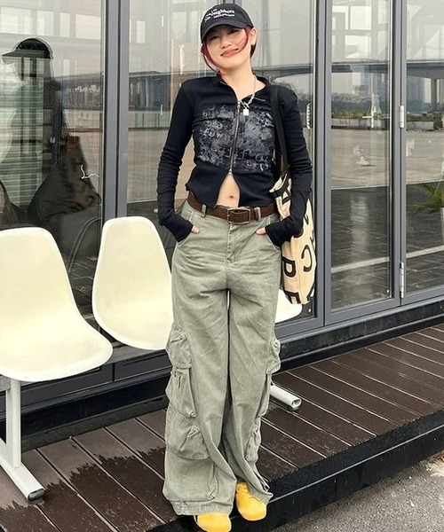 CANVAS+(キャンバスプラス)の「【CANVAS+】フロントプリントダブルジップトップス(その他トップス・レディース・ブラック・M)」の10枚目の写真