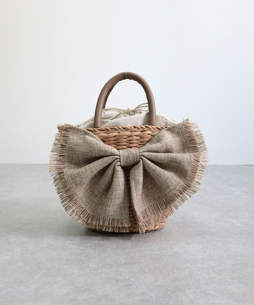 MIAN (ミアン)の「リボンかごバッグ(かごバッグ・レディース・ブラック/ベージュ・FREE)」の3枚目の写真