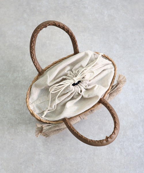 MIAN (ミアン)の「リボンかごバッグ(かごバッグ・レディース・ブラック/ベージュ・FREE)」の5枚目の写真