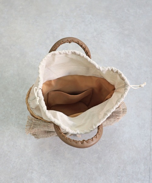 MIAN (ミアン)の「リボンかごバッグ(かごバッグ・レディース・ブラック/ベージュ・FREE)」の6枚目の写真