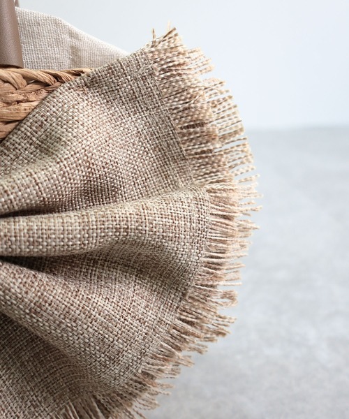 MIAN (ミアン)の「リボンかごバッグ(かごバッグ・レディース・ブラック/ベージュ・FREE)」の4枚目の写真