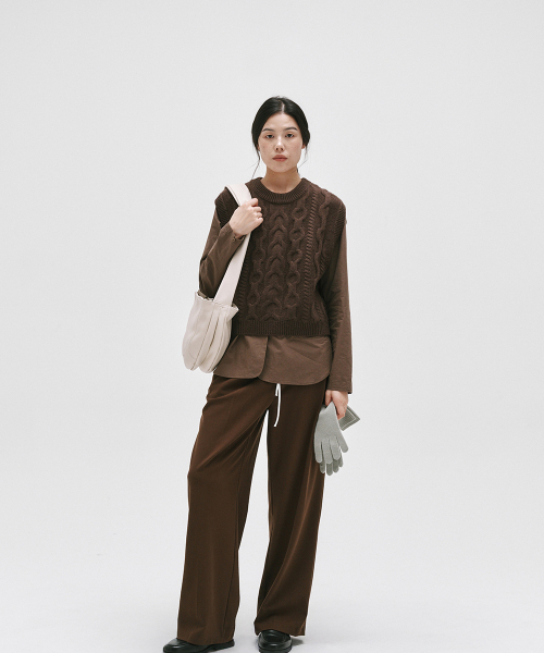 YURT（ユルト）の「CASHMERE  WOOL ARAN VEST_3color（ニット/セーター・レディース・ダークブラウン/ライトグレー/ブラウン・FREE）」の17枚目の写真