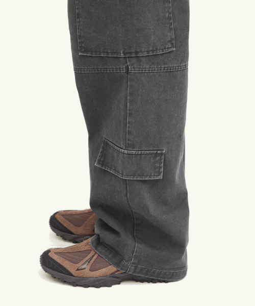 INTEMPOMOOD(インテンポムード)の「ボタンポケットカーゴパンツ_チャコール(その他パンツ・レディース・チャコール・MEDIUM/LARGE/X-LARGE)」の8枚目の写真