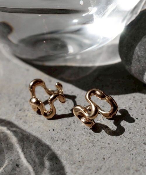 norme（ノーム）の「【SILVER925】ノーム パルス フープ  ピアス /  norme pulse hoop pierce（ピアス（両耳用）・レディース・ゴールド・FREE）」の3枚目の写真