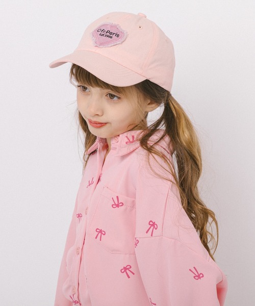 URBAN CHERRY(アーバンチェリー)の「フリンジハートワッペンライクキャップ(キャップ・キッズ・ピンク/スモークピンク・FREE)」の2枚目の写真