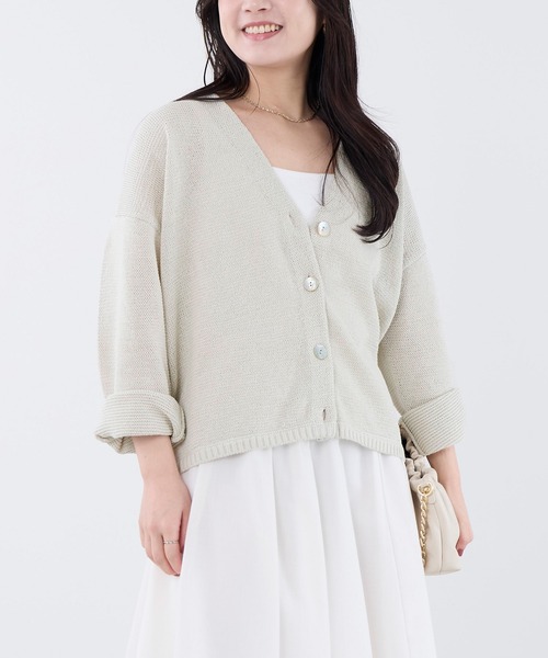 MICA&DEAL(マイカ&ディール)の「Vネックルーズニットカーディガン(ニット/セーター・レディース・グレイッシュベージュ/ベージュ/ダークグレー・FREE)」の4枚目の写真
