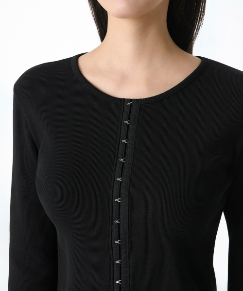 MUSINSA STANDARD WOMAN（ムシンサスタンダードウーマン）の「ウィメンズリブスリムフックジャージカーディガン[ブラック]（カーディガン/ボレロ・レディース・その他・SMALL/MEDIUM/LARGE/X-SMALL）」の6枚目の写真