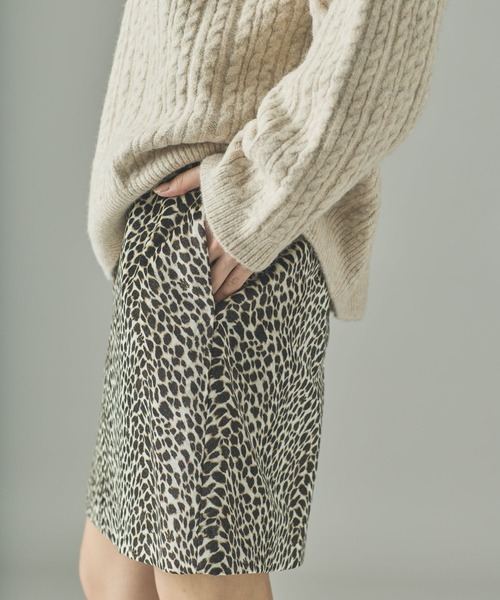 Curensology(カレンソロジー)の「Curensology(カレンソロジー)/<C.S.G>レオパードタイトスカート(スカート・レディース・ホワイト・FREE)」の2枚目の写真