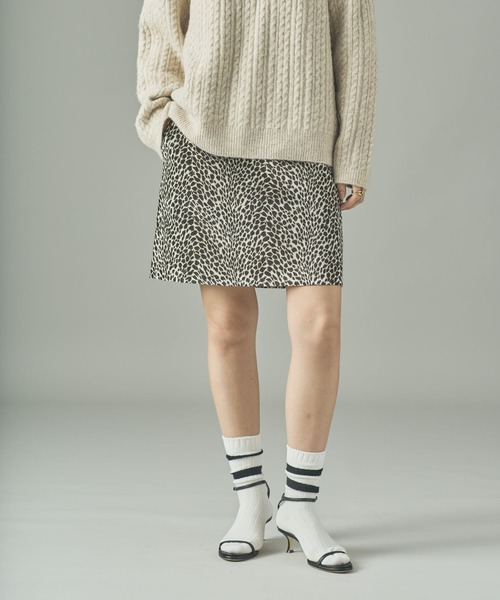 Curensology(カレンソロジー)の「Curensology(カレンソロジー)/<C.S.G>レオパードタイトスカート(スカート・レディース・ホワイト・FREE)」の4枚目の写真