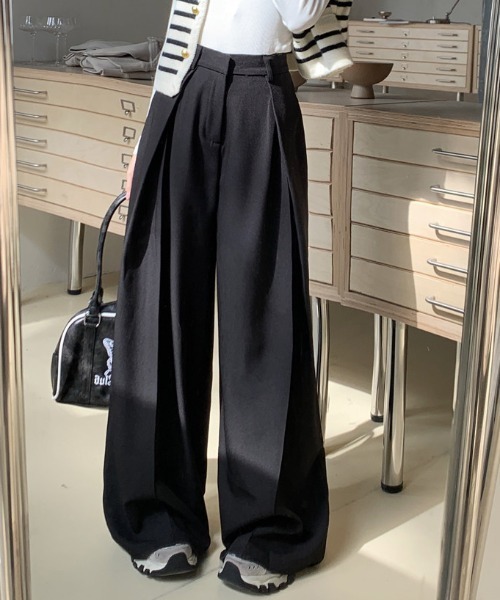 LAC-VERT(ラック・ヴェール)の「ハイウエストタックワイドスラックス(スラックス・レディース・ブラック/ベージュ・MEDIUM/LARGE)」の3枚目の写真