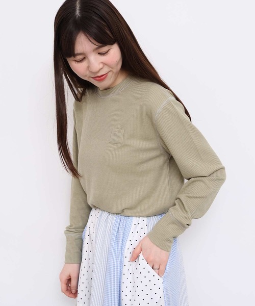 l'atelier du savon（アトリエドサボン）の「ちいさなポケットのワッフルプルオーバー（Tシャツ/カットソー・レディース・パープル/グリーン/マルチ・FREE）」の2枚目の写真