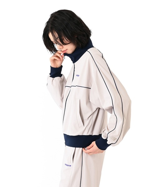 NEW BALANCE（ニューバランス）の「レトロジャージージャケット（ジャージ・レディース・ベージュ/サックスブルー・SMALL/MEDIUM/LARGE/X-LARGE）」の3枚目の写真