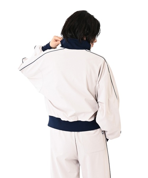 NEW BALANCE（ニューバランス）の「レトロジャージージャケット（ジャージ・レディース・ベージュ/サックスブルー・SMALL/MEDIUM/LARGE/X-LARGE）」の4枚目の写真