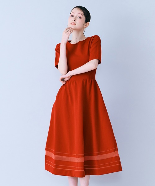 Audie a Muses(オーディアミューズ)の「美シルエットニットワンピース(ワンピース・レディース・ブラック/レッド・38/42)」の22枚目の写真