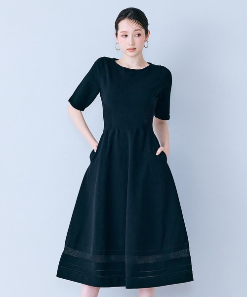 Audie a Muses(オーディアミューズ)の「美シルエットニットワンピース(ワンピース・レディース・ブラック/レッド・38/42)」の4枚目の写真