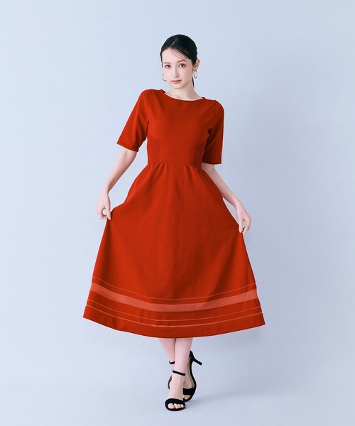 Audie a Muses(オーディアミューズ)の「美シルエットニットワンピース(ワンピース・レディース・ブラック/レッド・38/42)」の14枚目の写真
