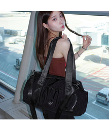[INT][POUCH SET] glossy shoulder duffel bag _ Black