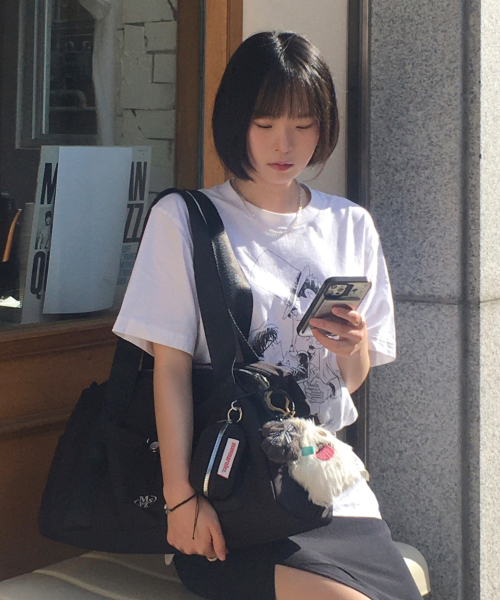 MASMARULEZ（マスマルールズ）の「[INT][POUCH SET] glossy shoulder duffel bag _ Black（ボストンバッグ・レディース・その他・FREE）」の8枚目の写真