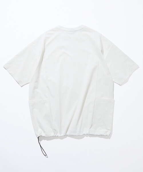 Russell Athletic（ラッセルアスレティック）の「限定展開 RUSSEL ATHLETIC×FREAK'S STORE/ラッセルアスレティック 別注 ビッグシルエット ヘムコード サイドポケット Tシャツ（Tシャツ/カットソー・メンズ・ホワイト/ブラック/グレイッシュベージュ/スミクロ・LARGE/MEDIUM/SMALL）」の21枚目の写真