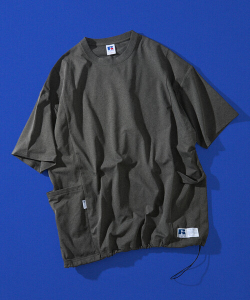 Russell Athletic（ラッセルアスレティック）の「限定展開 RUSSEL ATHLETIC×FREAK'S STORE/ラッセルアスレティック 別注 ビッグシルエット ヘムコード サイドポケット Tシャツ（Tシャツ/カットソー・メンズ・ホワイト/ブラック/グレイッシュベージュ/スミクロ・LARGE/MEDIUM/SMALL）」の6枚目の写真