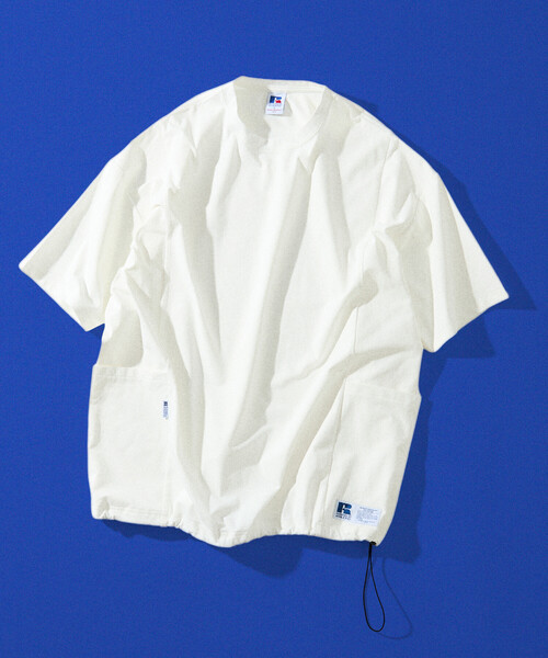 Russell Athletic(ラッセルアスレティック)の「限定展開 RUSSELL ATHLETIC×FREAK'S STORE ラッセル アスレチック 別注 ビッグシルエット ヘムコード サイドポケット Tシャツ(Tシャツ/カットソー・メンズ・ホワイト/ブラック/グレイッシュベージュ/スミクロ・LARGE/MEDIUM/SMALL)」の2枚目の写真