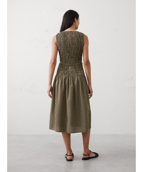 BANANA REPUBLIC FACTORY STORE（バナナリパブリック ファクトリーストア）の「BANANA REPUBLIC FACTORY STORE　　シアサッカー スモッキング ワンピース（ワンピース・レディース・グリーン/ブラック・XS/S/M/L）」の6枚目の写真