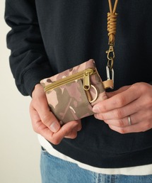 STYLE NUMBER（スタイルナンバー）の「【 STYLE NUMBER / スタイルナンバー 】 カラビナ付き ミニマルチポーチ / ネックストラップ 付き ポーチ（ポーチ）」