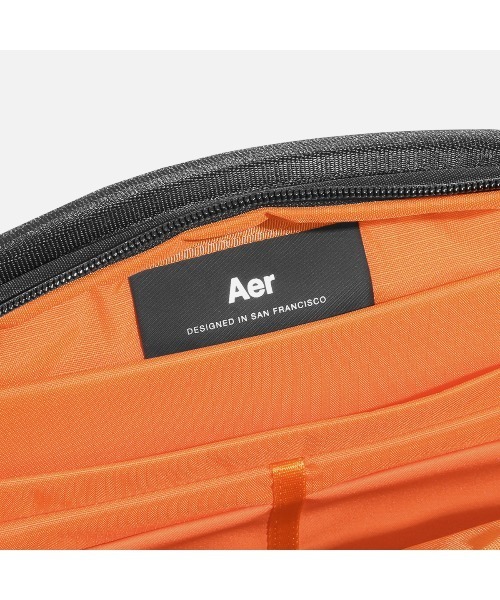 Aer（エアー）の「AER　Day Sling 4 Max X-Pac　/　AER-29074（ショルダーバッグ・メンズ・ブラック・FREE）」の13枚目の写真