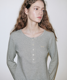 SINOON（シヌーン）の「SN Henley Neck Stripe Long Sleeve T-shirt (Ivory)（Tシャツ/カットソー）」