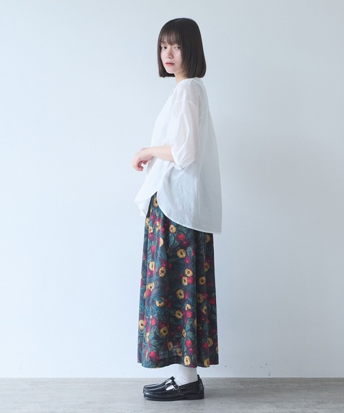 bulle de savon(ビュルデサボン)の「△すももプリント スカート(スカート・レディース・ブラック・FREE)」の8枚目の写真
