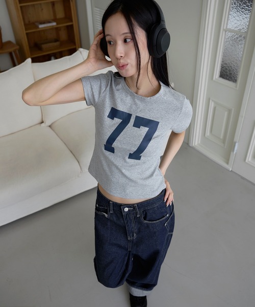 UNE MANSION(ユヌマンション)の「パステルナンバリングプリント半袖Tシャツ(Tシャツ/カットソー・レディース・ホワイト/イエロー/スカイブルー/グレー・FREE)」の16枚目の写真