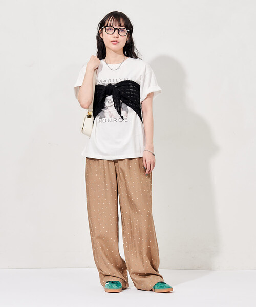 FREAK'S STORE(フリークスストア)の「かぎ編み三角スカーフ(ストール/ショール・レディース・オフホワイト/ブラック・ONE SIZE)」の15枚目の写真