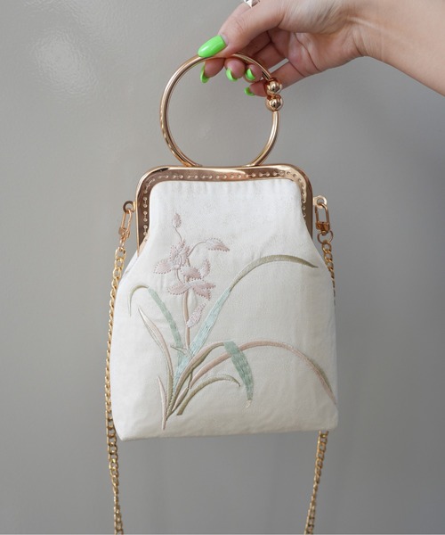 IMARI（イマリ）の「【 IMARI / イマリ 】 リング ハンドル 刺繍 ハンドバッグ（ハンドバッグ・レディース・アイボリー・FREE）」の10枚目の写真